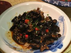 -铜锣湾·有麝自然香(重庆新天地店)