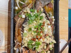 -兴蓉合川湘私房菜巫山烤鱼(人大店)