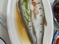 -七的湖·晚芳亭·阳澄湖农家菜·大闸蟹(莲花岛店)
