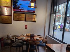 -聚鑫朋酸菜肥肠(文艺路口店)