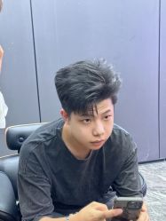 -藤野造型•烫染专业店