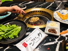 -山川小町·极番烧肉(新地假日广场店)