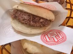 -闫家驴肉火烧(五四店)
