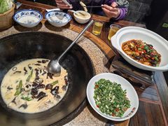 -印象老灶台三下锅·湘西本土原味菜(天门山索道店)