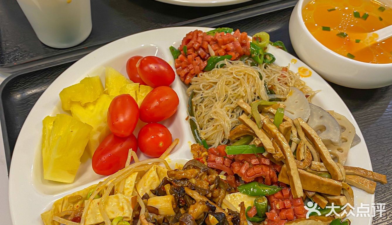 重庆26R自助餐,甜品荤菜素菜随便吃