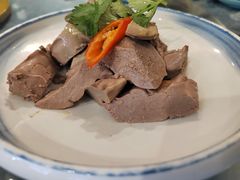 -侬佳蒸菜馆(听潮店)