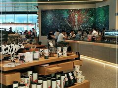 -星巴克臻选(上海合生汇1F店)