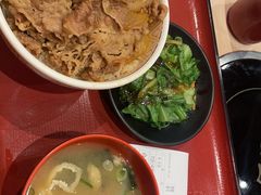 -食其家·牛丼咖喱(中山公园地铁站店)