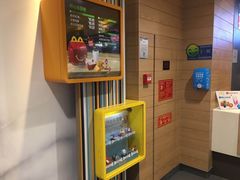 -麦当劳(世界城广场店)