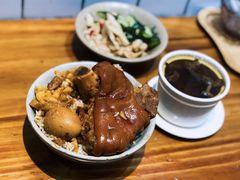 -红猪卤肉饭(大西洋美食城店)