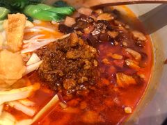 -刀小蛮半只鸡过桥米线(家乐福四元桥店)