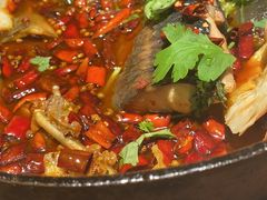 蒜烧泡饼鲟鱼-Local泰莲庭(虹鳟鱼店)