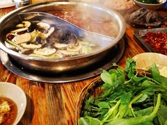 -岗上渣渣老火锅(两路口店)