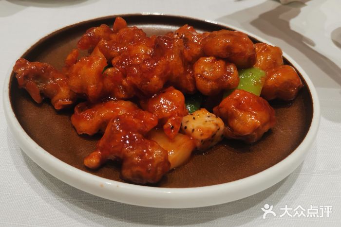 新雅粤菜馆(南京东路店)菠萝咕咾肉图片