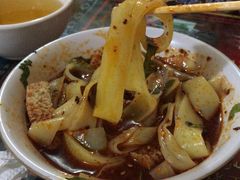 -烤肉小伙烤肉店