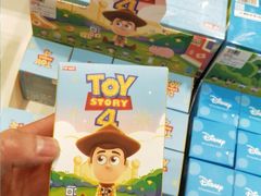 -泡泡玛特POPMART(上海环球港店)