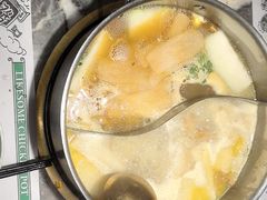 -禄婶鸡煲·打边炉