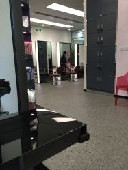 -愉己冥想·护发专门店