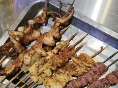 -马路牙子烧烤音乐酒馆(望京店)