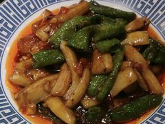 -巴特餐饮6加1音乐餐吧·新疆菜