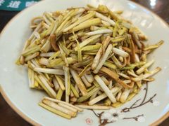 干豆腐丝炒韭菜黄-襄平西海兴饭店