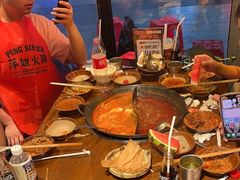 -萍姐火锅·公路夜市(武汉首店)