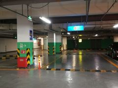 -中青大厦-停车场