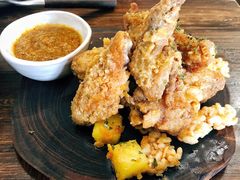 咸蛋黄鸡翅-小食院简餐厅