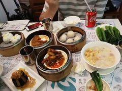 -点点心点心专门店(湾仔店)