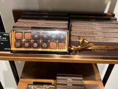 -Laderach 莱德拉(上海环贸iapm店)