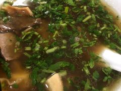 牛肉罩火烧-清真·白家牛肉罩火烧老店(育才街店)