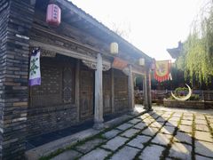 -雪山彩虹谷景区