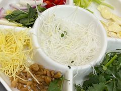 -官塘陈记鱼生·潮汕砂锅粥·牛肉火锅(潮枫路总店)