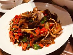 -湘潭九龙鱼头店(城南西路店)