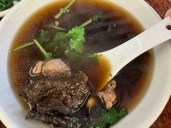 -猪脚洪隆江猪脚饭