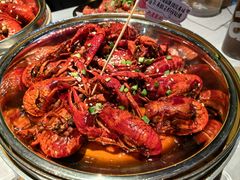 -巴厘龙虾·榜首油焖大虾(音乐学院·沿江酒馆店)