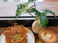 -潮一不贰·法式甜品·生日蛋糕·西式简餐(外滩店)