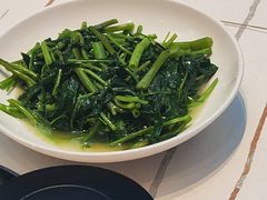 -阿瓦山寨·湘菜现炒·剁椒鱼头王(咸阳总店)