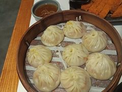 -馋三尺蟹粉小笼(人民广场店)