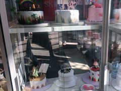 -焙丽拾光(麦凯乐直营店)