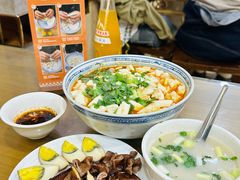 -天发芽·何记葫芦头泡馍·传统小吃(报恩寺街店)