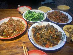 -老三样·美食研究中心(世贸路店)