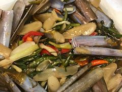 -去吃小龙虾·江湖菜·烧烤(南滨路店)