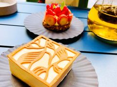 -潮一不贰·法式甜品·生日蛋糕·西式简餐(外滩店)