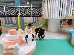 -布鲁豪斯亲子欢乐家庭餐厅