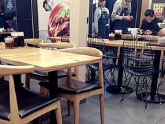 -李先生牛肉面大王(北京站售票厅餐厅)
