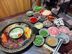 -星鸿社重庆老火锅(燃灯寺分店)