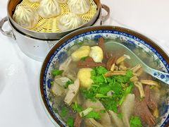 -叶新小吃店(来凤小区总店)
