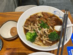 老卤肥肠面-囿面传统制面馆(中央路店)