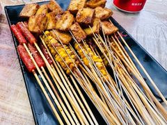 -老街烧烤大排档·地道湖北菜·龙虾馆(汉口火车站店)